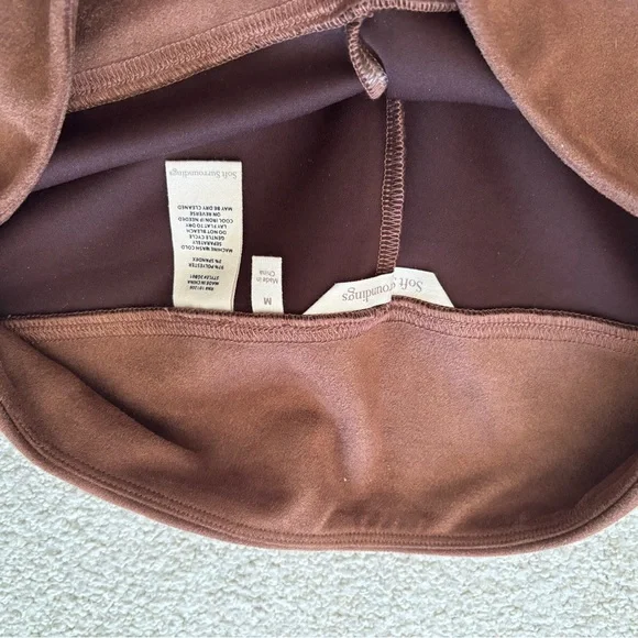 Soft surrounding faux suede legging style pants
Retails 90 - Picture 5 of 6